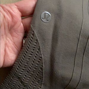 lululemon athletica Pants - FINAL PRICE Lululemon Seamless Compression Crops lululemon athletica Pants - FINAL PRICE Lululemon Seamless Compression Crops